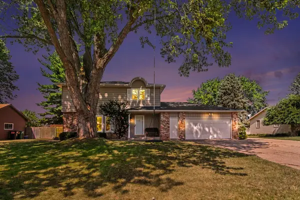 8229 Mellowwood Drive, Jenison, MI 49428