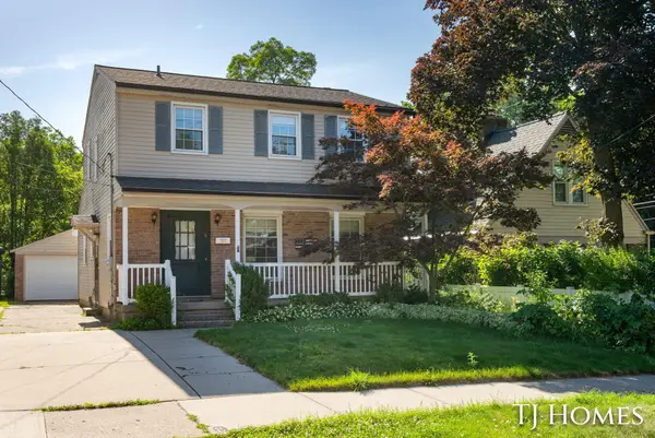 8 Wallinwood Avenue NE, GrandRapids, MI 49503
