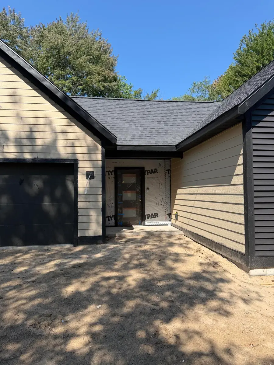 770 W Pontaluna Road, Muskegon, MI 49444 - #2