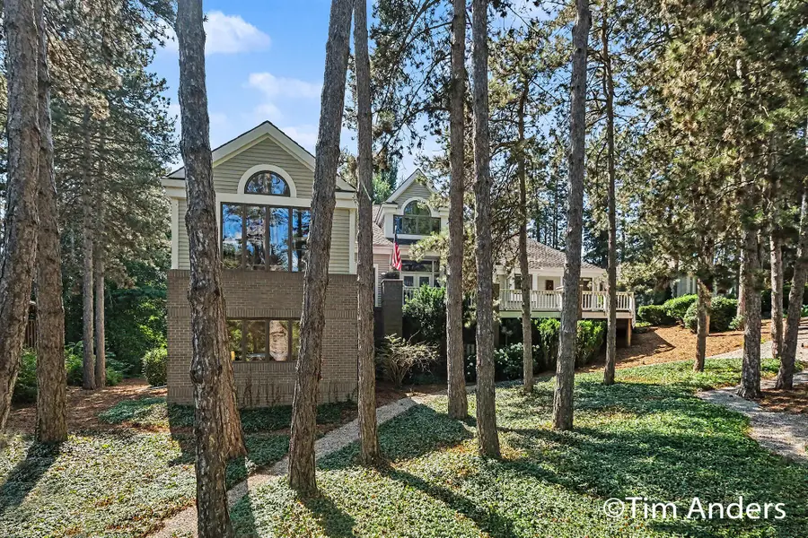 3433 Meadowood Trail Drive SE, Grand Rapids, MI 49546 - #2
