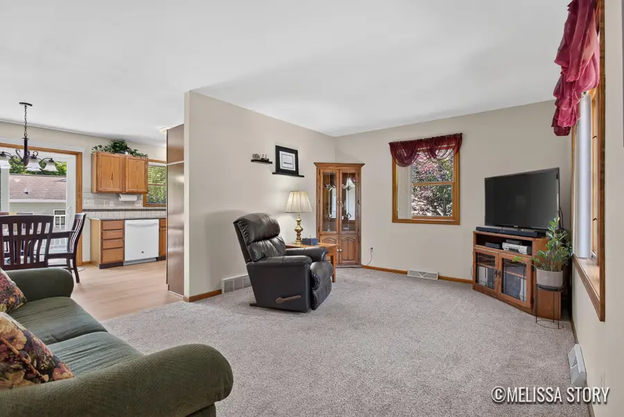 2714 Olivia Street NW, Grand Rapids, MI 49504 - #3