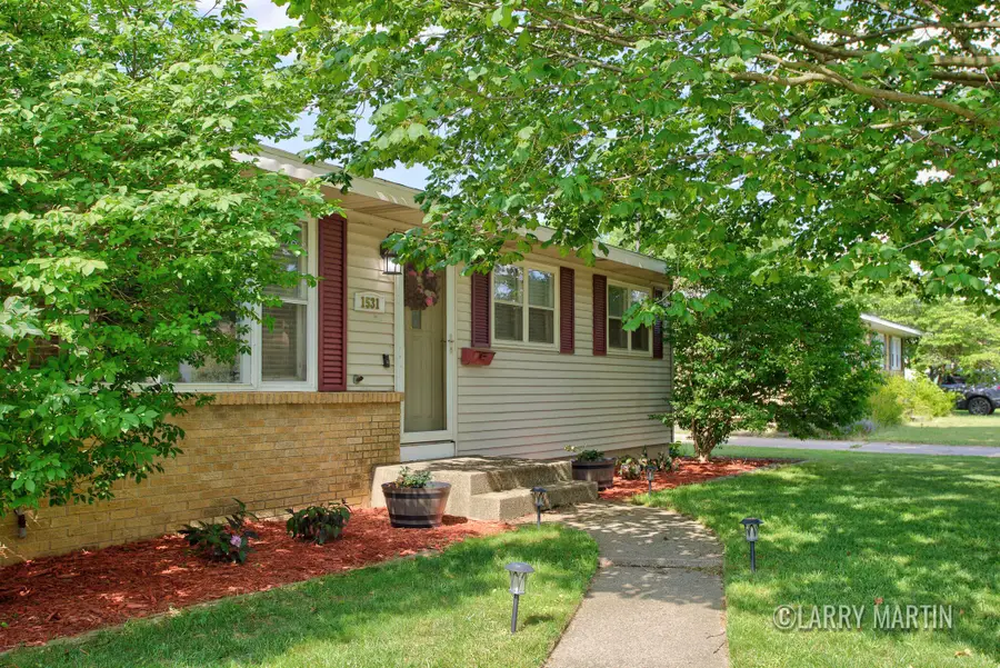 1531 32nd Street SW, Wyoming, MI 49509 - #2