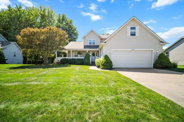 2317 Thornwood Drive, Holt, MI 48842