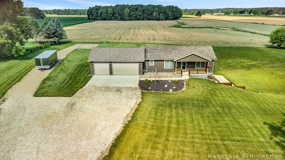 2256 S Cochran Road, Charlotte, MI 48813 - #1