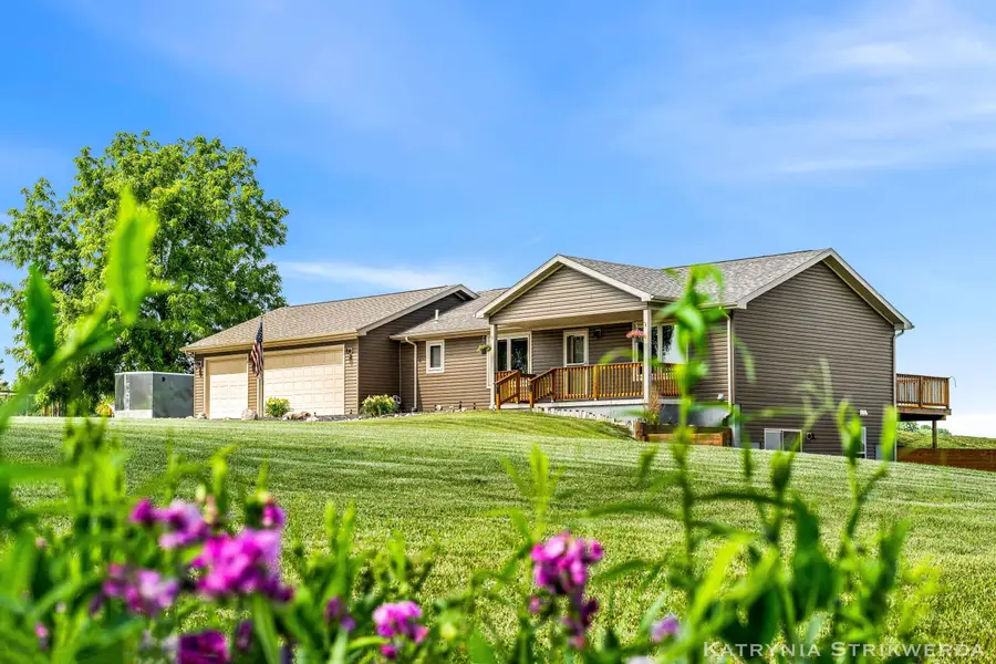 2256 S Cochran Road, Charlotte, MI 48813 - #3