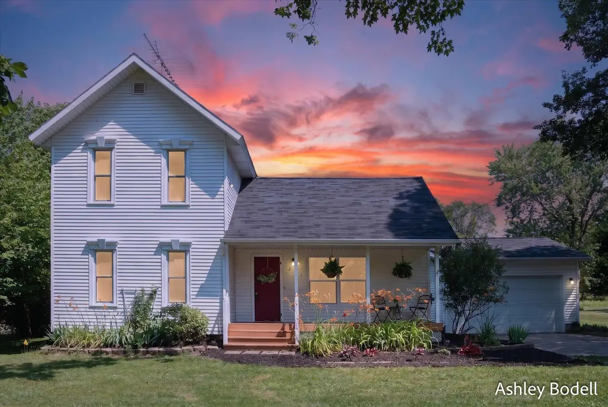 281 7 Mile Road NW, Comstock Park, MI 49321 - #1