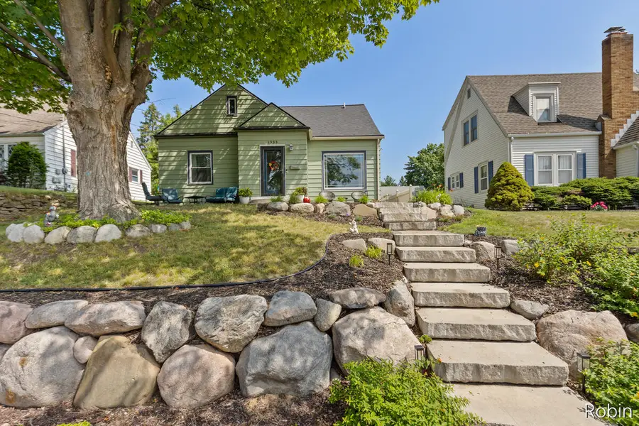 1333 Arianna Street NW, Grand Rapids, MI 49504 - #2