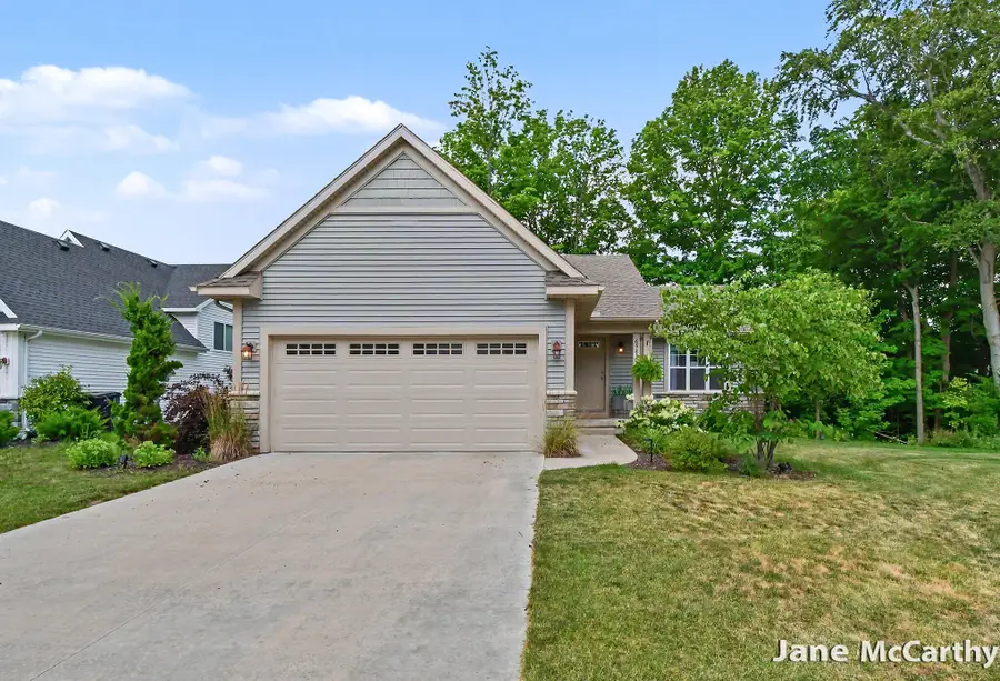 6523 Cherry Mead Court SE, Caledonia, MI 49316 - #2