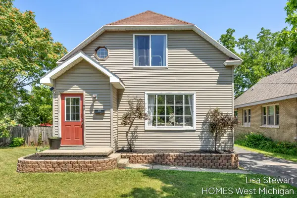 1131 Crescent Street NE, GrandRapids, MI 49503