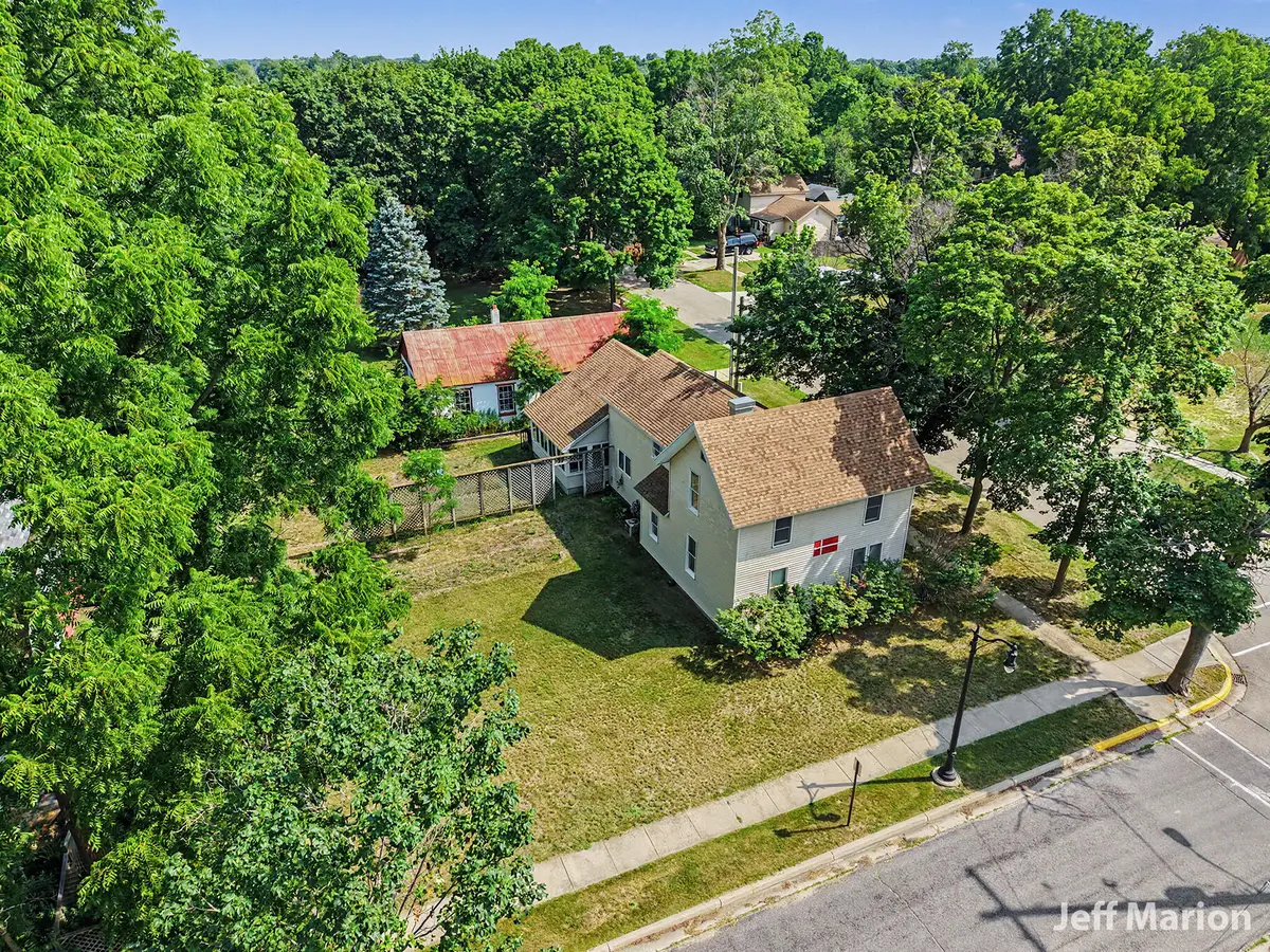 301 N Clay Street, Greenville, MI 48838 - #1