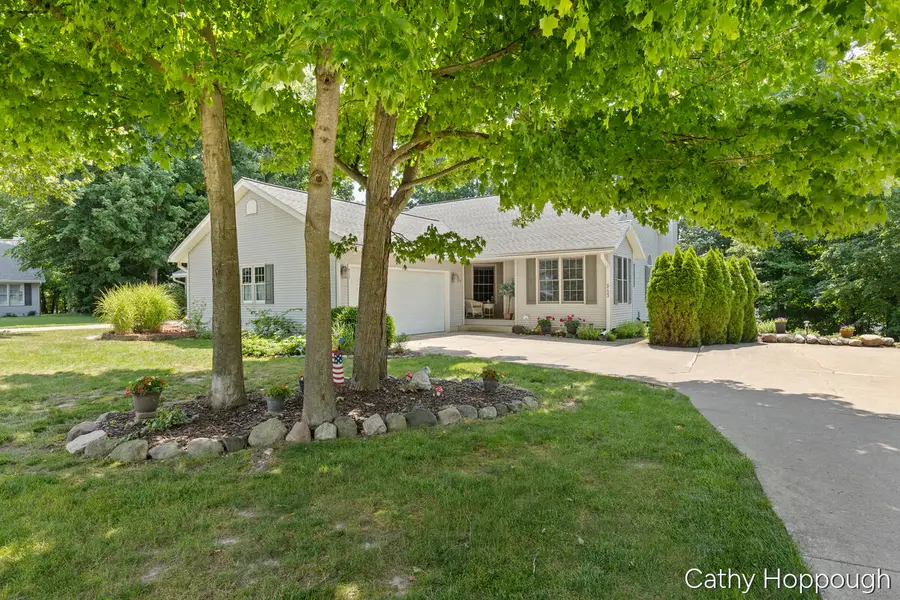 6733 Beechwood Drive, Saranac, MI 48881 - #3