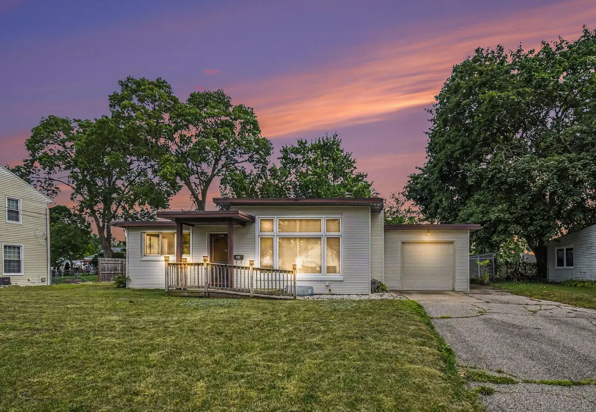 3810 Cheyenne Drive SW, Grandville, MI 49418 - #1