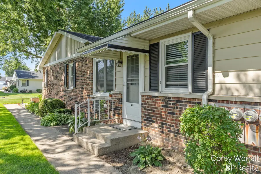 686 Andover Street SE, Kentwood, MI 49548 - #2
