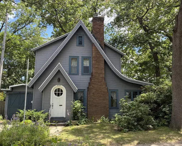 2208 E Blaine Avenue SE, GrandRapids, MI 49507