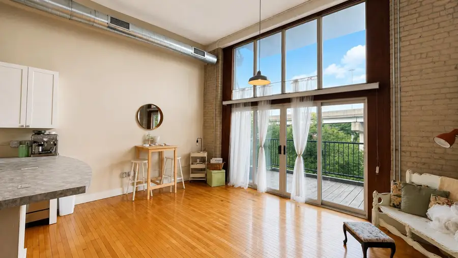 600 Broadway Avenue NW Unit: 317, Grand Rapids, MI 49504 - #3
