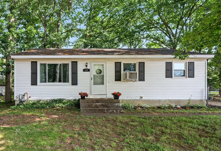 355 Nancy Street SE, Kentwood, MI 49548 - #2