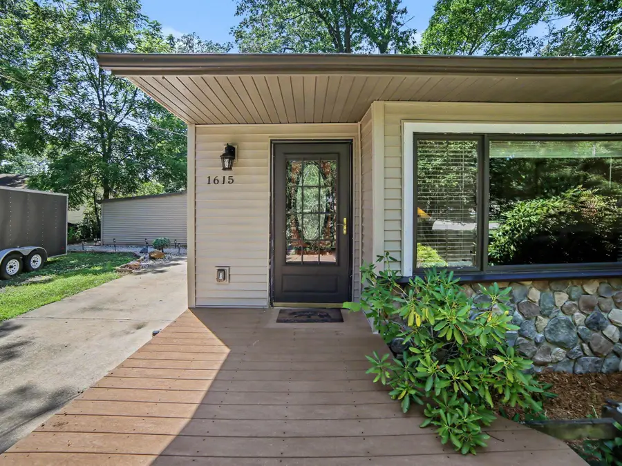 1615 Havenga Street, Muskegon, MI 49445 - #2