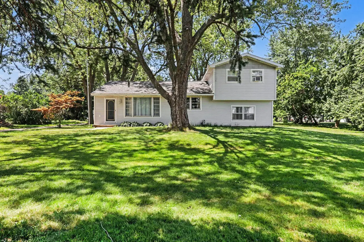 2463 Kinney Avenue NW, Walker, MI 49534 - #1