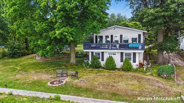 4991 Lakeview Drive, Coral, MI 49322