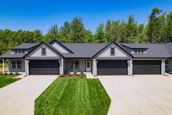17428 Ridge Avenue, SpringLake, MI 49456