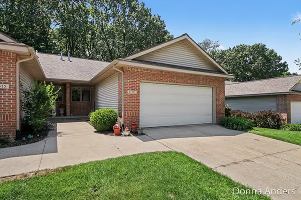 17517 Park Place Circle, SpringLake, MI 49456