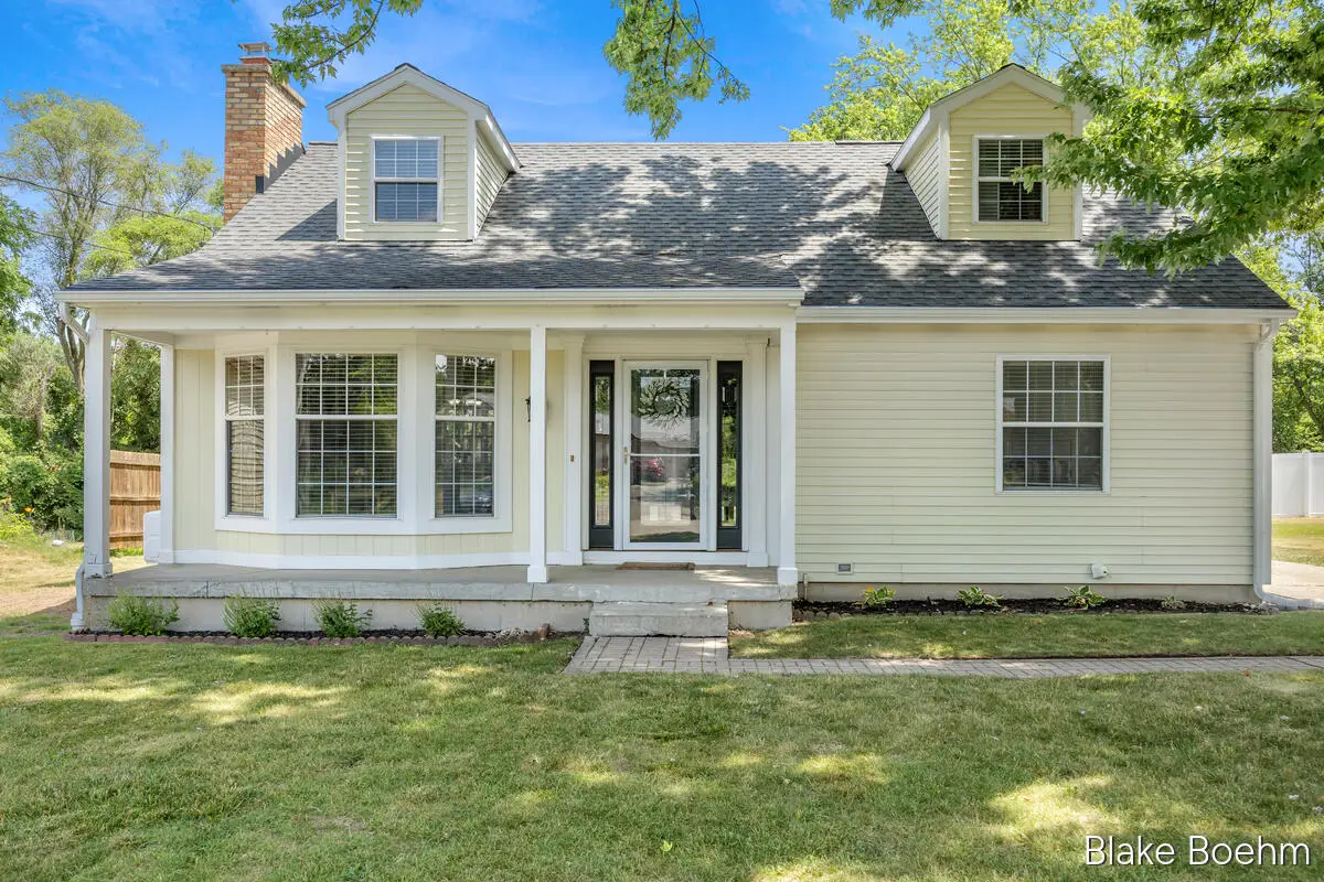 118 Lauderdale Avenue NE, Grand Rapids, MI 49546 - #1