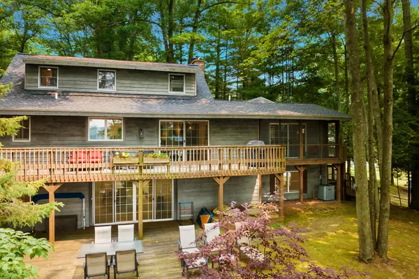 8837 Johnson Road, Kaleva, MI 49645