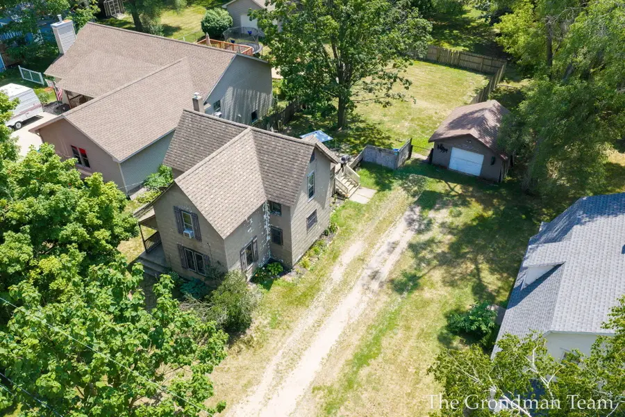 541 W Elm Street, Wayland, MI 49348 - #2