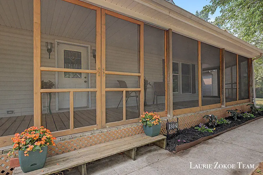 9202 Oriole Drive, Coopersville, MI 49404 - #3