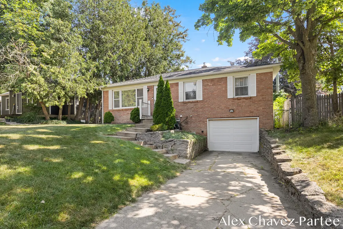 2207 Tremont Boulevard NW, Grand Rapids, MI 49504 - #1