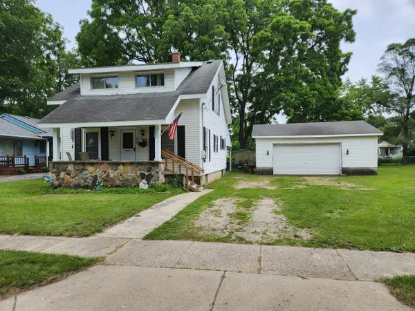 370 Sigsbee Street, Rockford, MI 49341