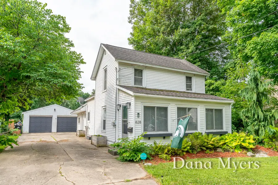 628 E Walnut Street, Hastings, MI 49058 - #2