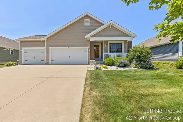 7511 Traditional Court SE Unit: 49, Caledonia, MI 49316