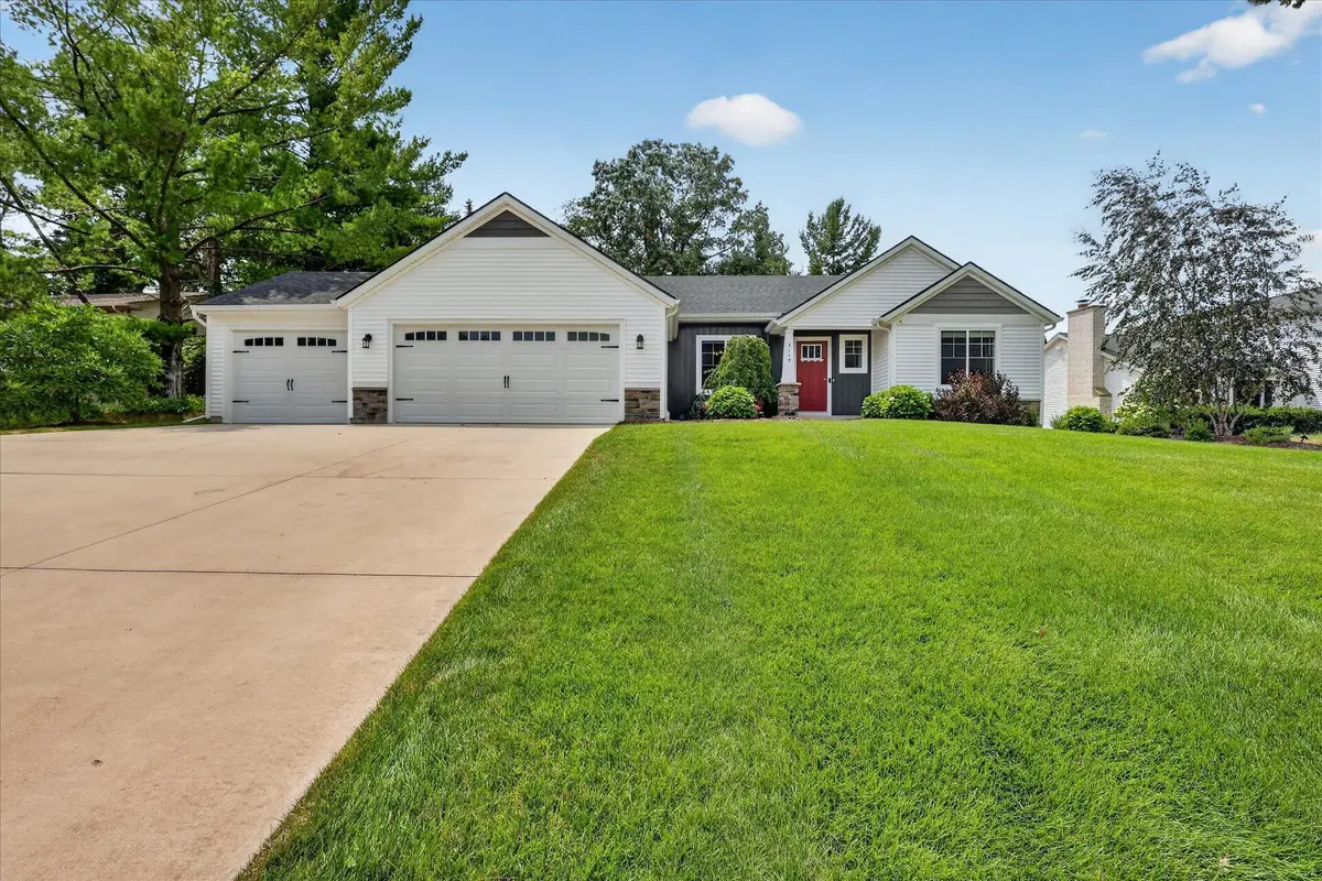 3115 Woodsboro Drive NE, Grand Rapids, MI 49525 - #1