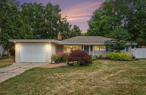 1696 Burke Avenue NE, GrandRapids, MI 49505