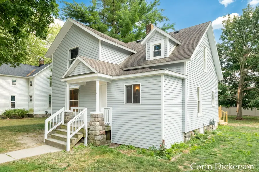 131 Washington Street, Sunfield, MI 48890 - #2