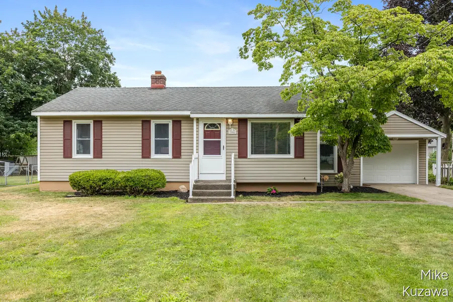 3901 Suburban Shores Drive NE, Northview, MI 49525 - #2
