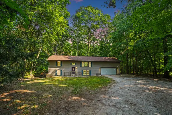 16137 Comstock Street, GrandHaven, MI 49417
