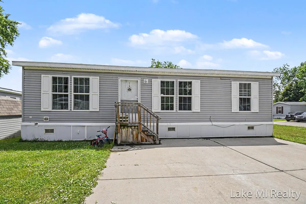 357 S Hardwick Drive SW, Cutlerville, MI 49548 - #1