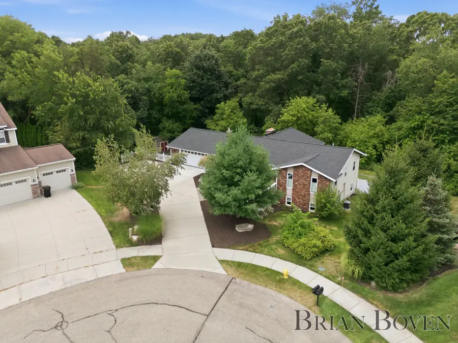 2704 Copper Hill Drive NE, Grand Rapids, MI No - #2