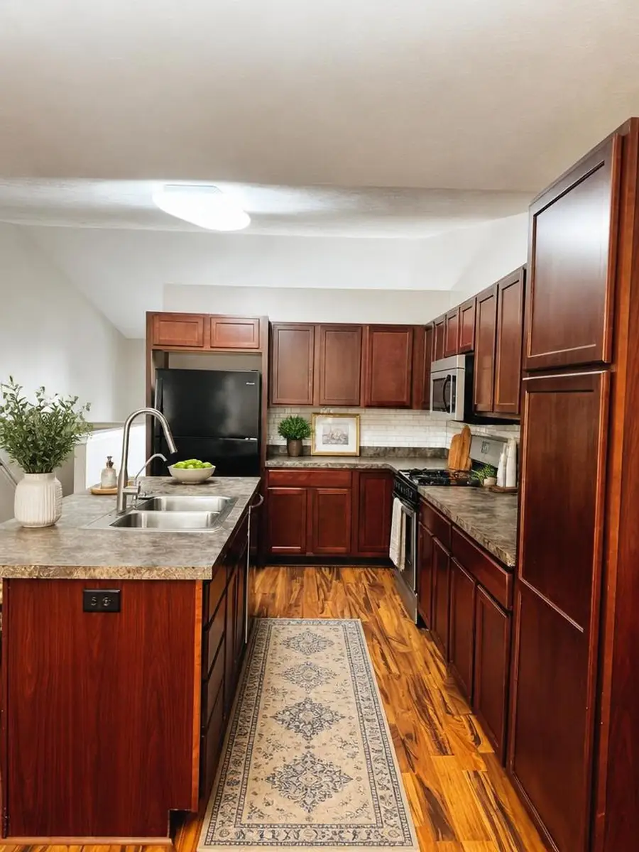 652 Oriole Court Building: - Unit: 10, Middleville, MI 49333 - #3