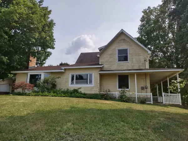4389 9th Street, Wayland, MI 49348