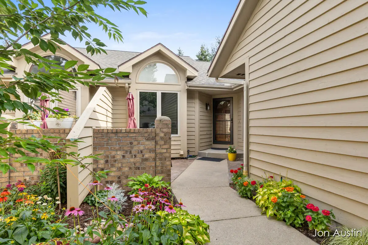 1845 Cross Bend Street NE, Grand Rapids, MI Yes - #1