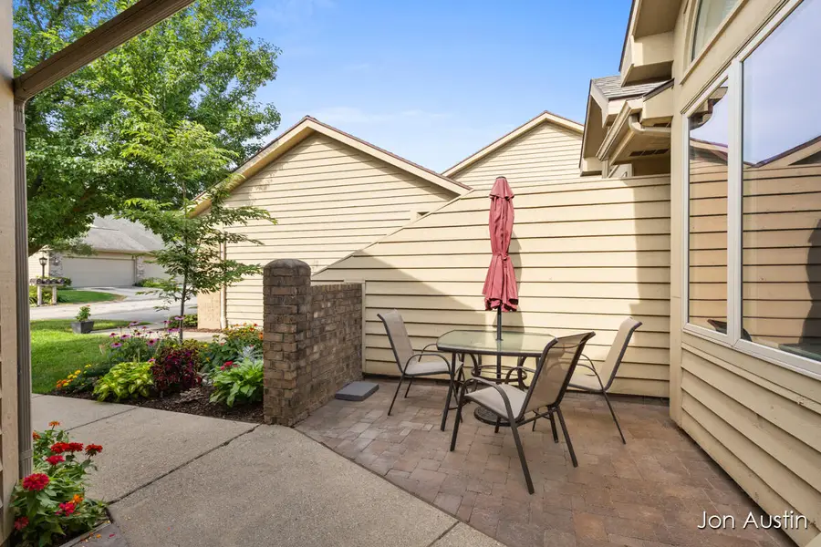 1845 Cross Bend Street NE, Grand Rapids, MI Yes - #2