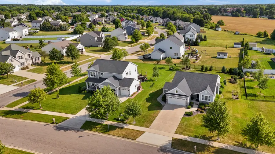 6087 Longhorn Trail, Stevensville, MI 49127 - #3
