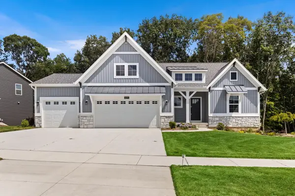 3275 Hollace Drive, Jenison, MI 49428