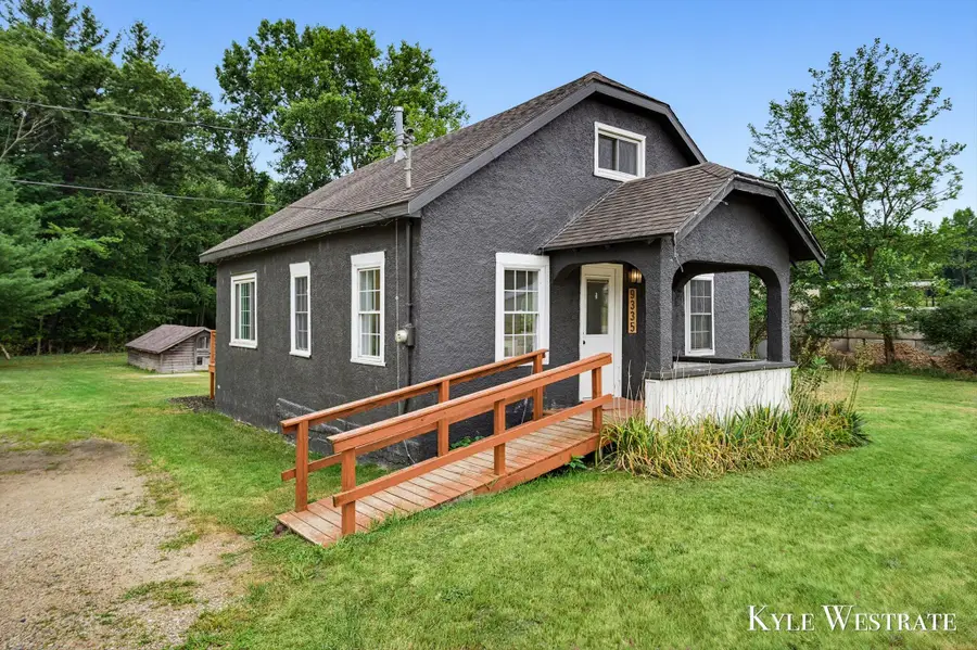 9335 SW Greenville Road, Greenville, MI 48838 - #3