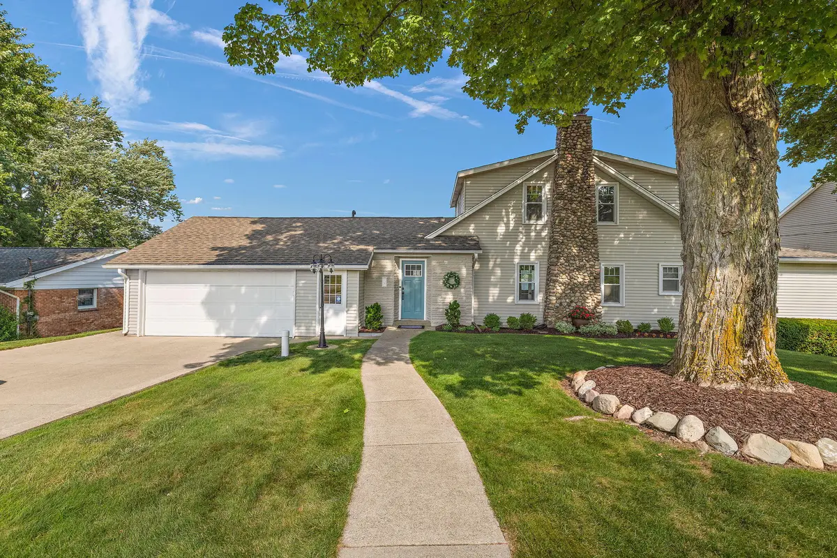 4577 6th Street, Caledonia, MI 49316 - #1