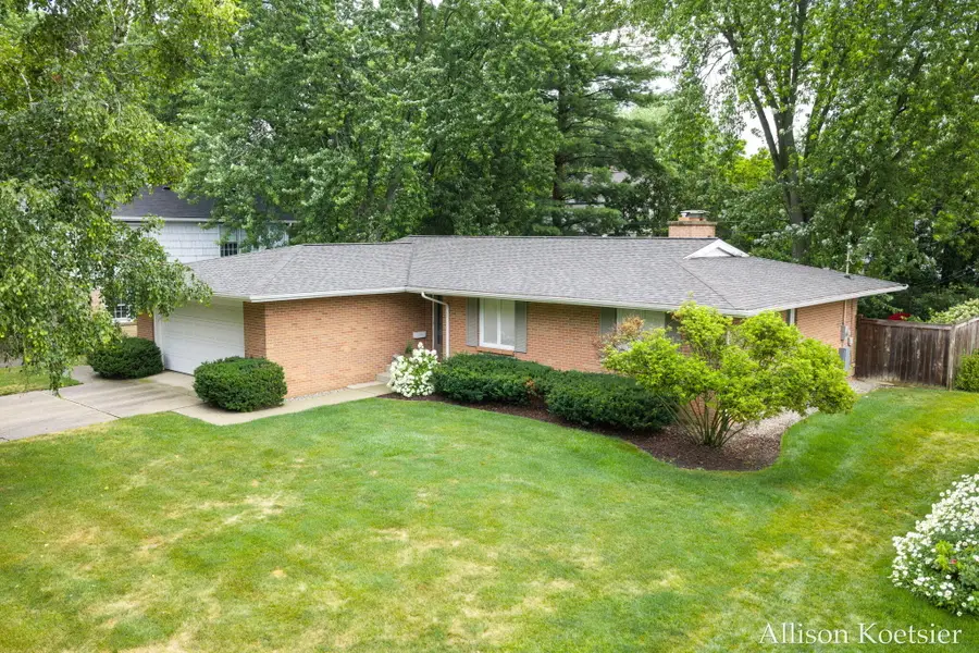 340 Worcester Drive NE, Grand Rapids, MI 49503 - #3