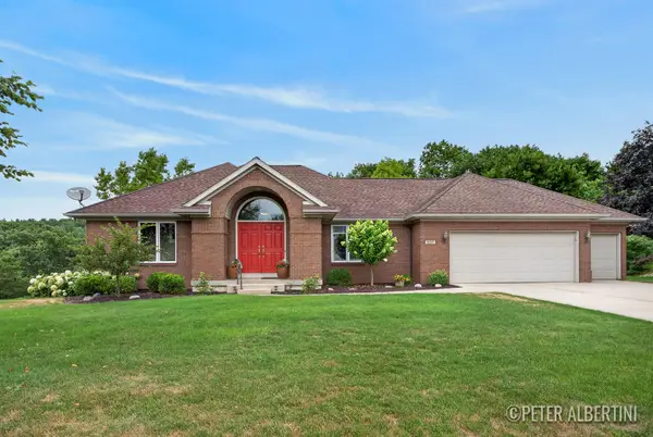 5157 S Silverstone Drive NE, ComstockPark, MI 49321